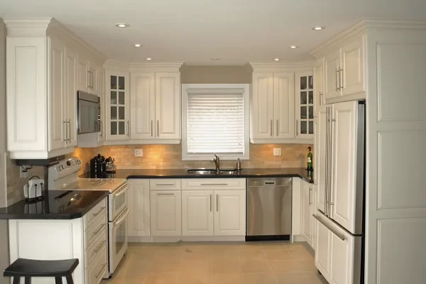 white traditional kitchen